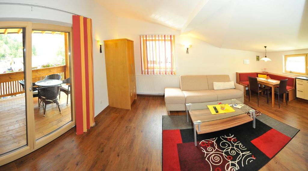 Hotel Haus Gisela Oetz Habitación foto